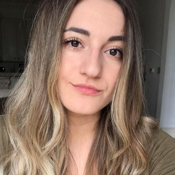 Meet your Posher, Juliana - Picture 1 of 1
